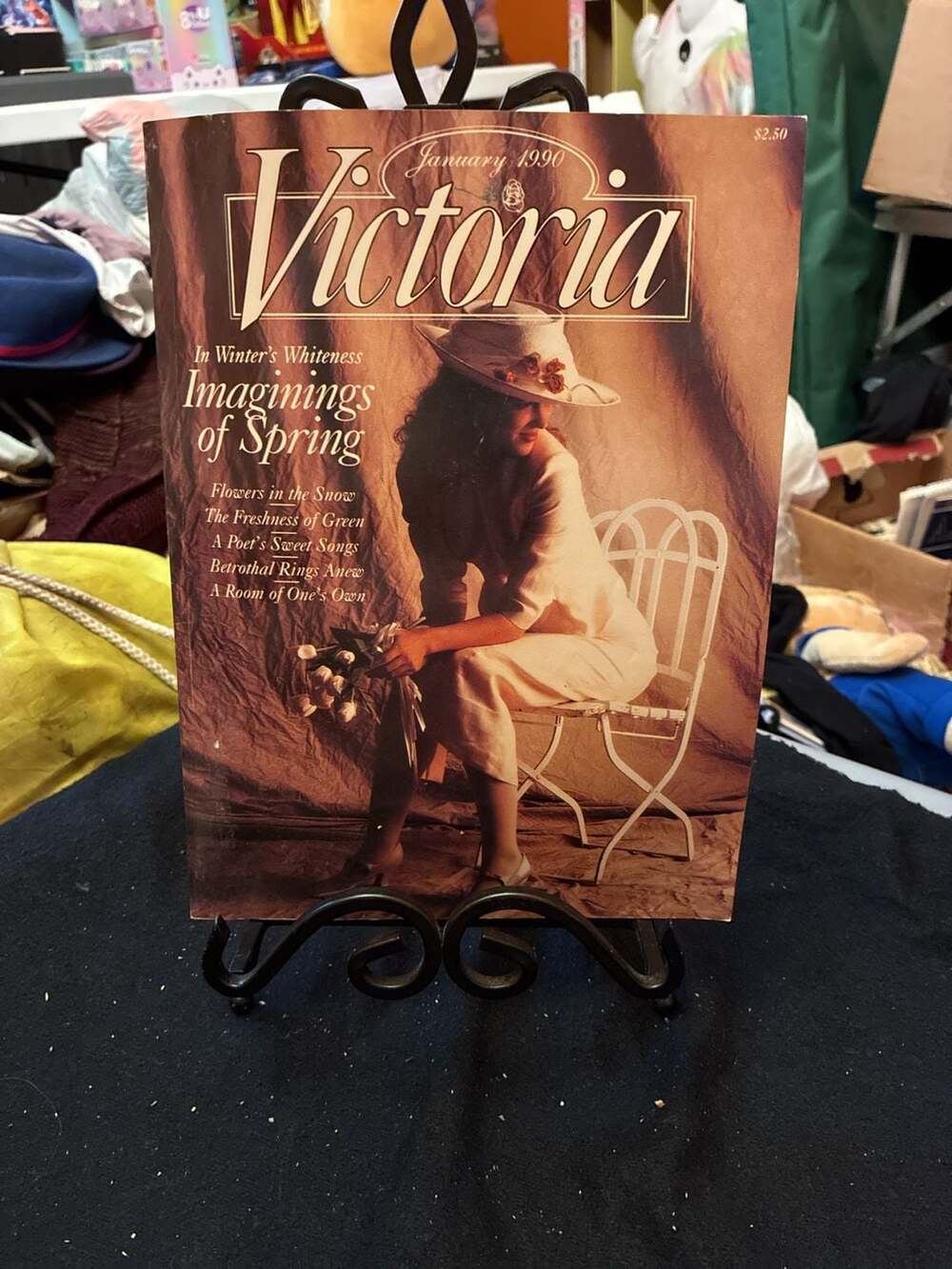 January 1990 Victoria Magazine Volume 4 Number 1
